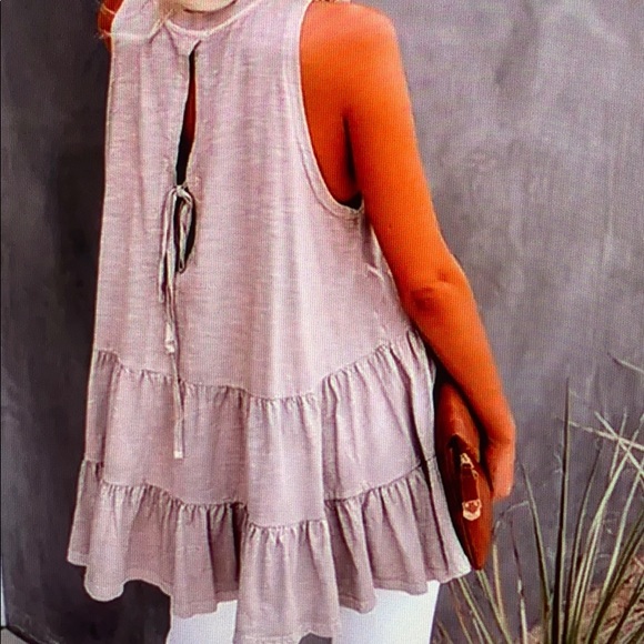 The Belle Top - Picture 2 of 2